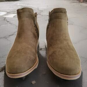 NWOB MIA Women's Mable Ruffle Olive Vegan Suede Side Zippers Booties Size 7W